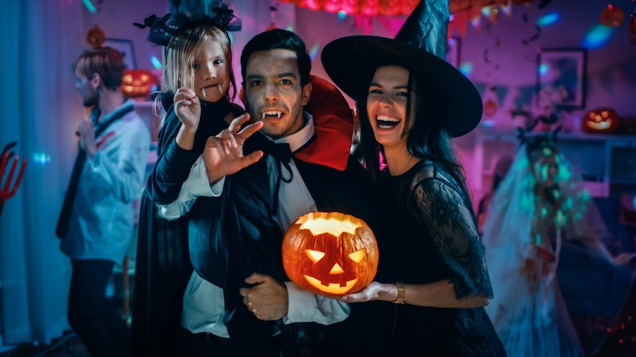 are fake halloween teeth and fangs safe for your teeth